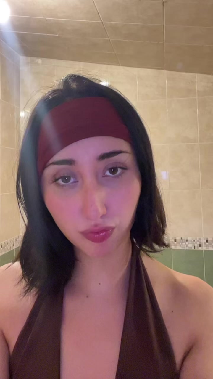 @rexxxona