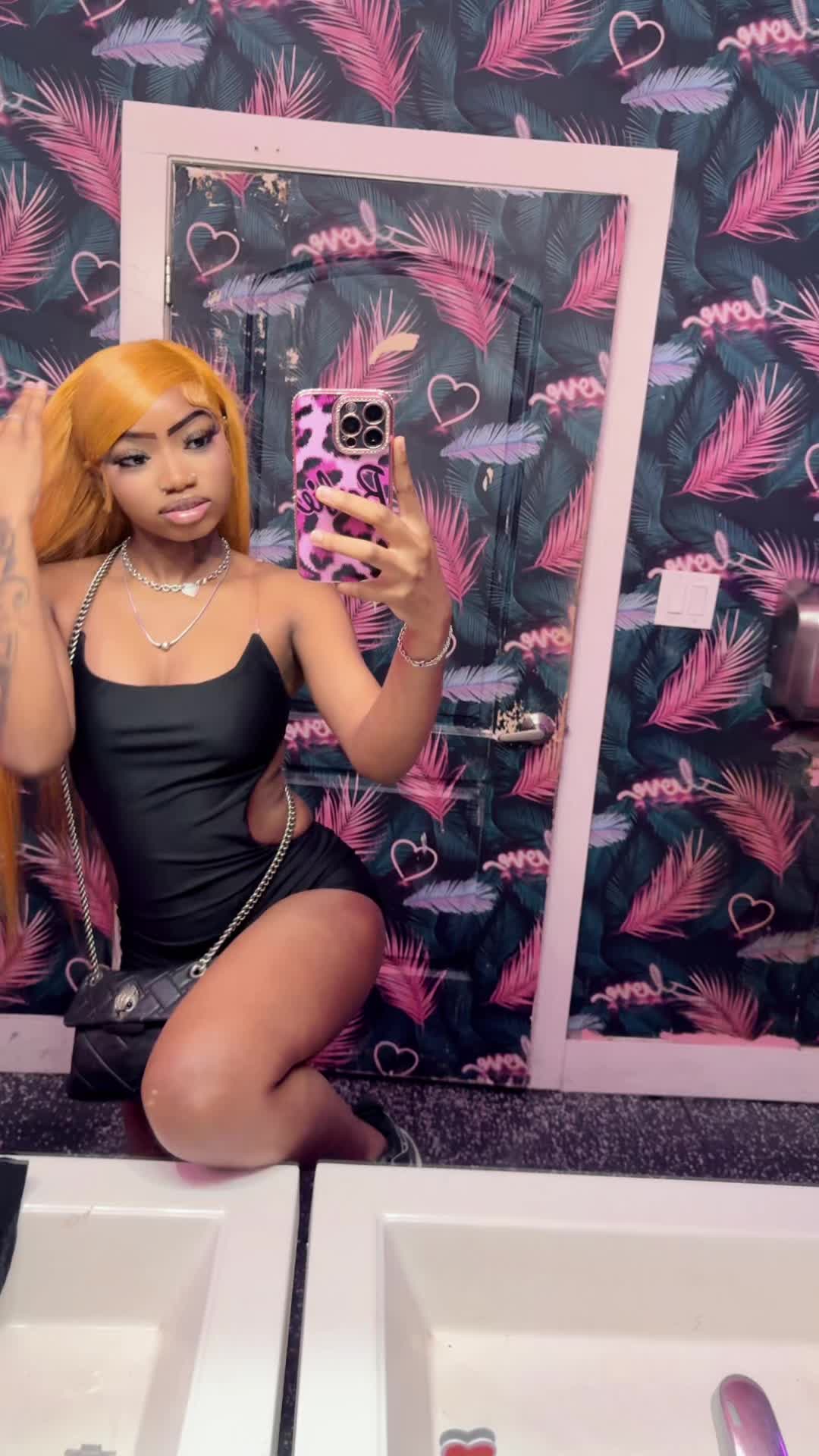 @Eashaa🦋