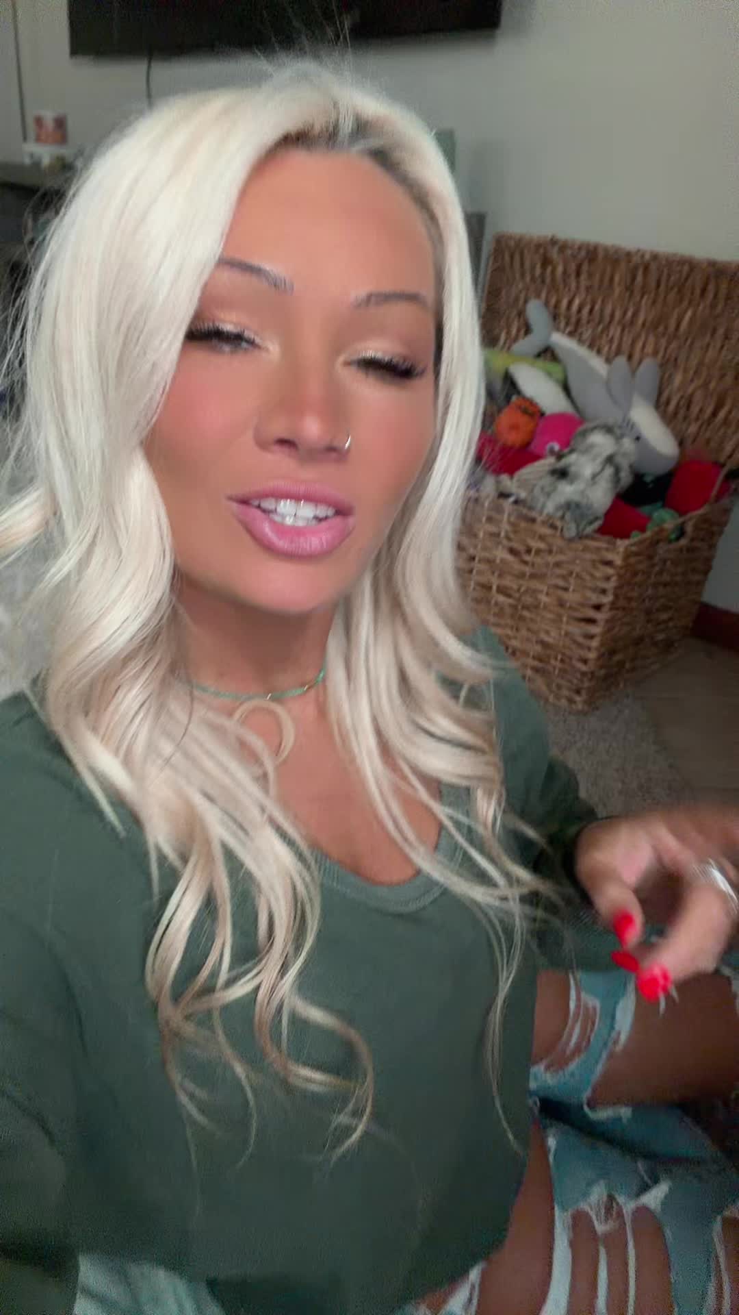 @Bai