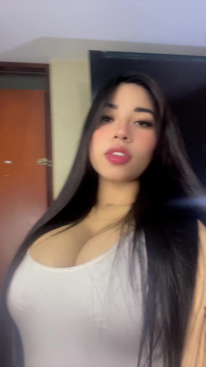 @Paola Brochero 🫥