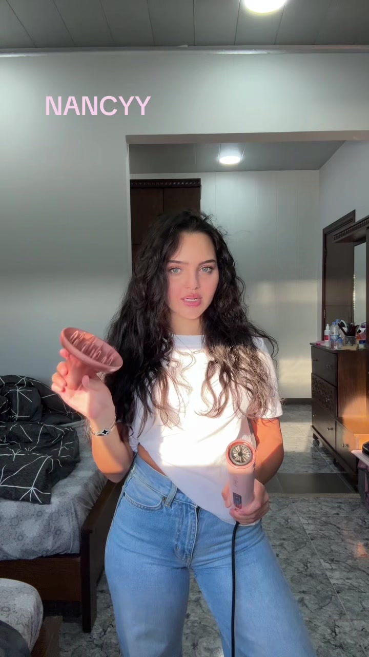 @Nancyy