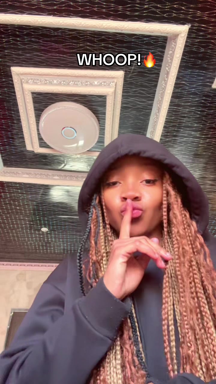 @KaraboRay🤭🤭🤭🤭.