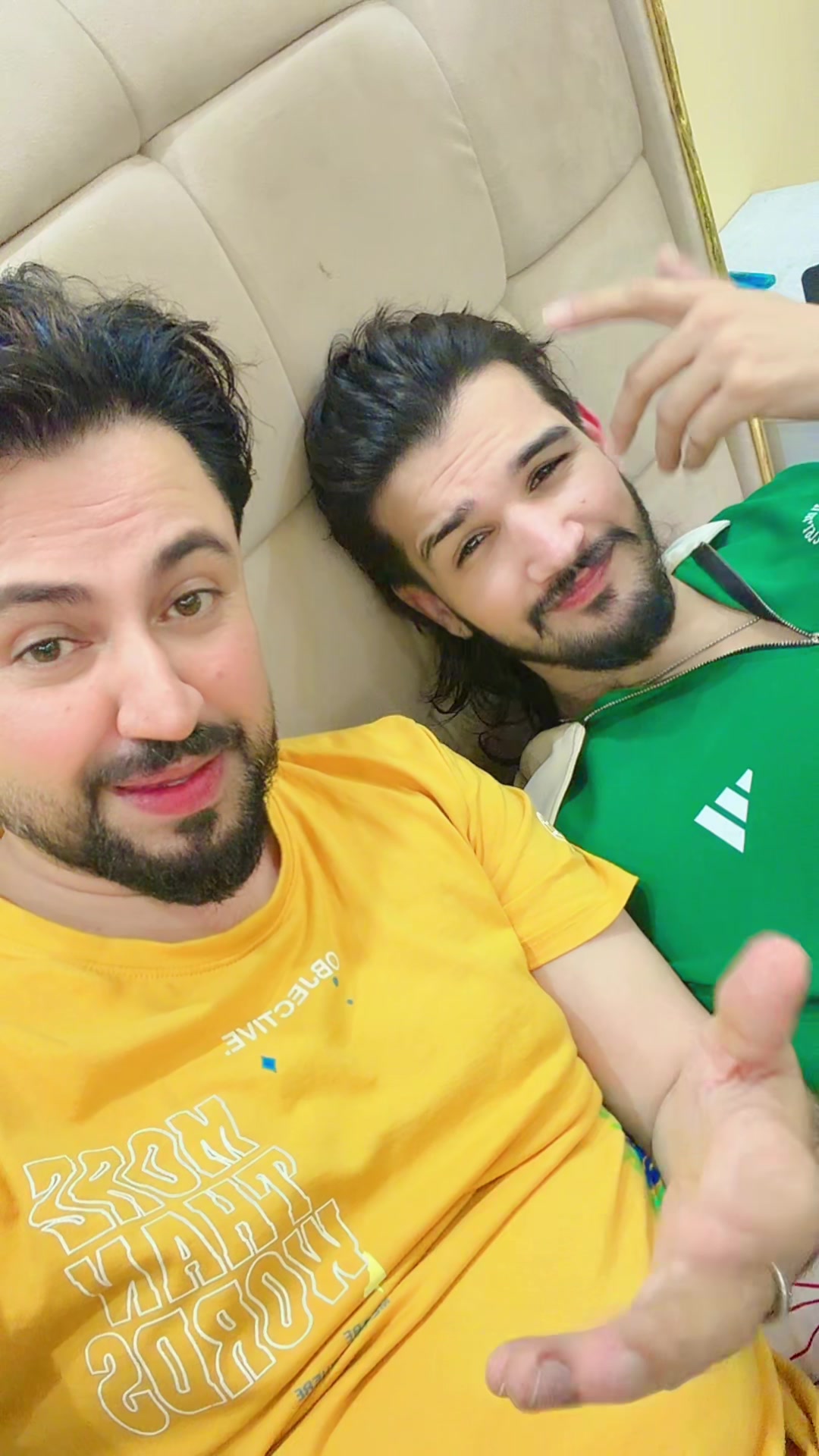 @M𝐀𝐗𝐈 𝐓𝐔𝐅𝐀𝐈𝐋 🎭