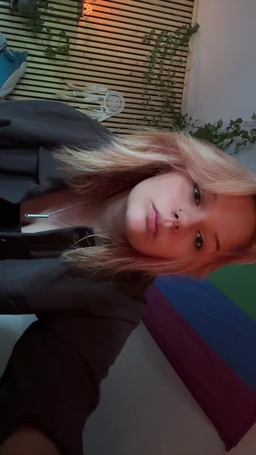 @Summer ⚢
