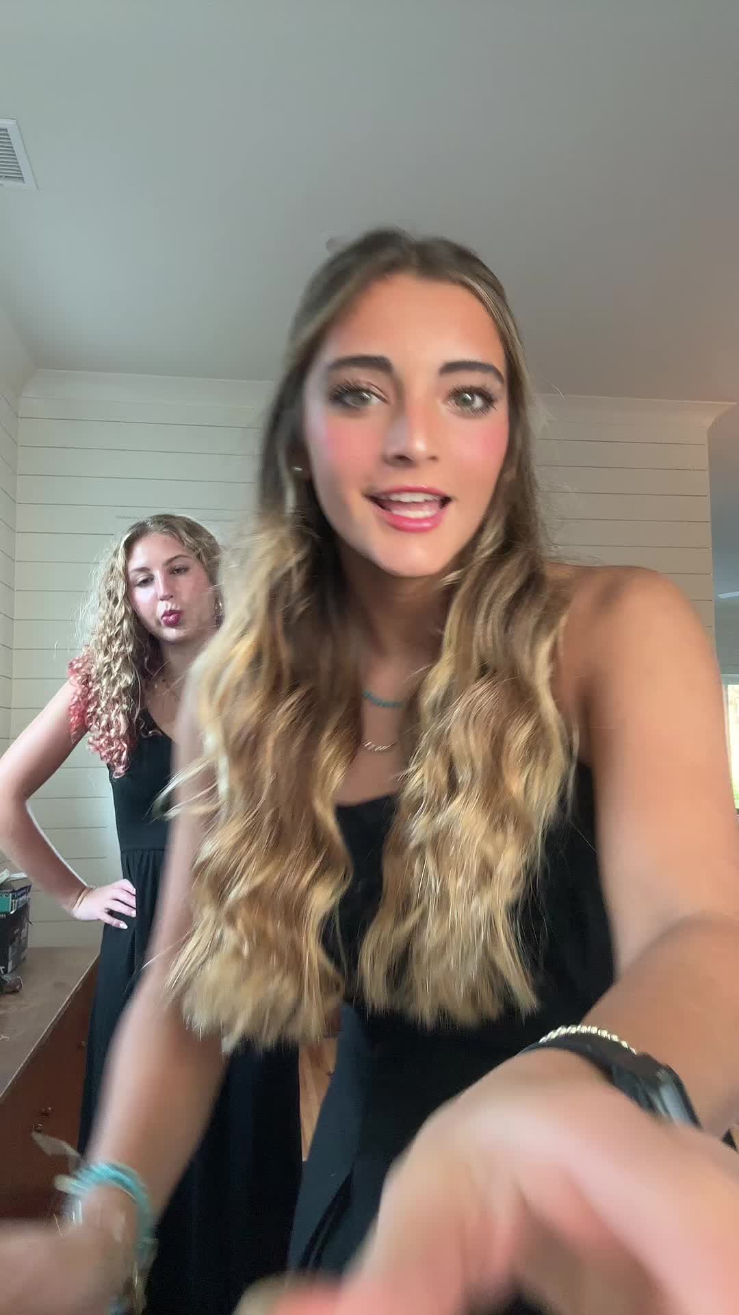 @ariana