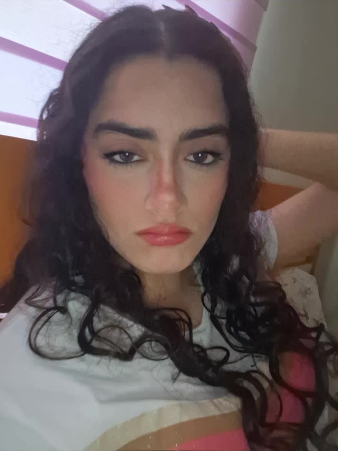 @🤨