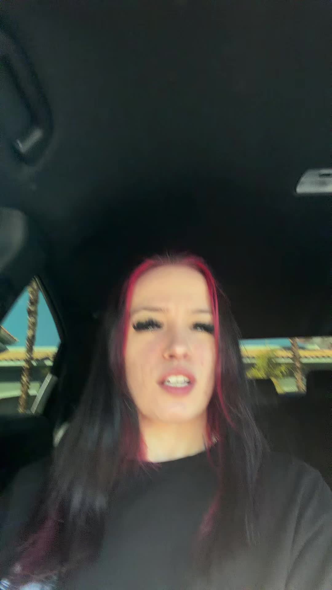 @vxnliz_