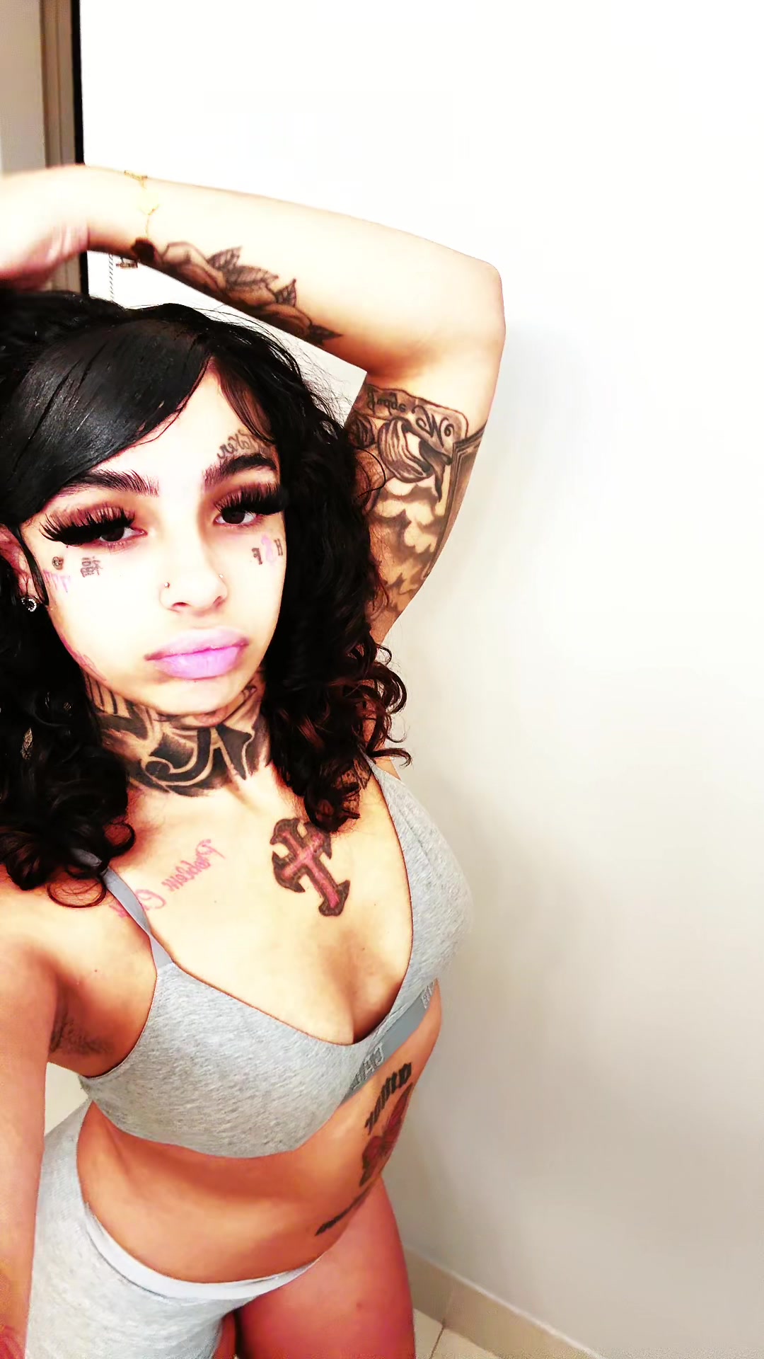 @skrilladoll1