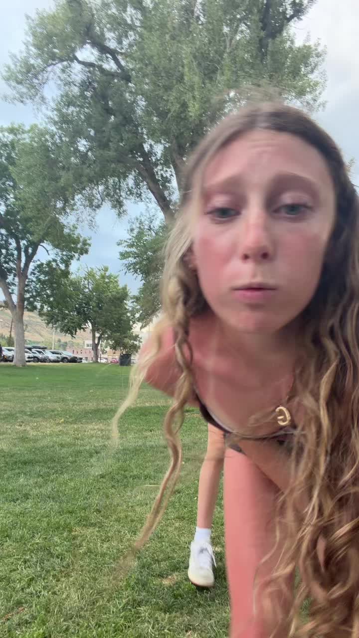 @🦄