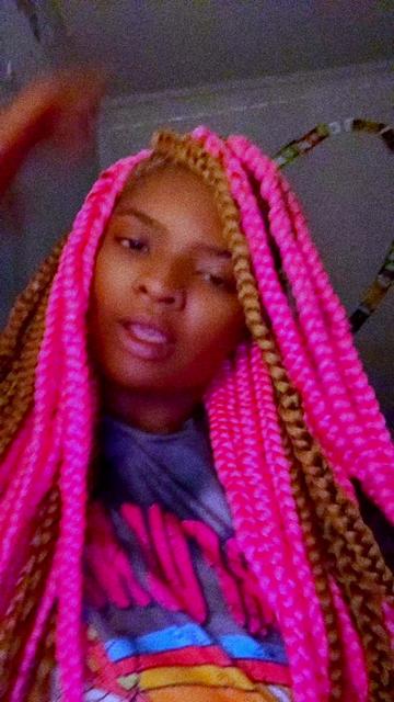 @thaagirlllyricc._