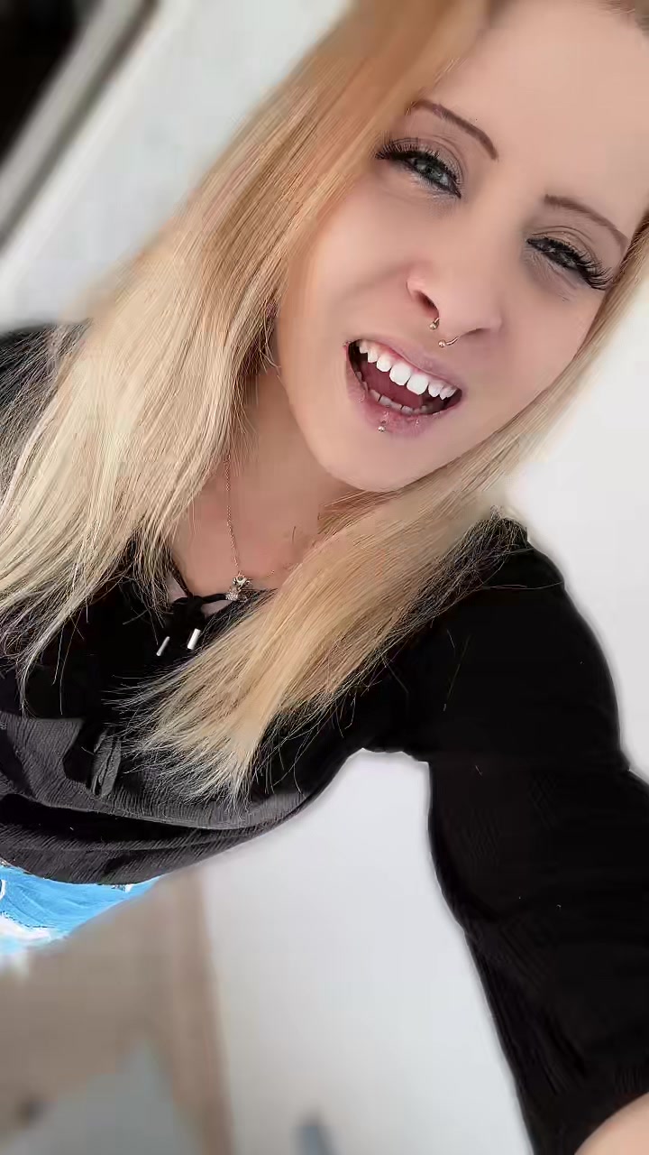 @𝑩𝒍𝒐𝒏𝒅𝒊