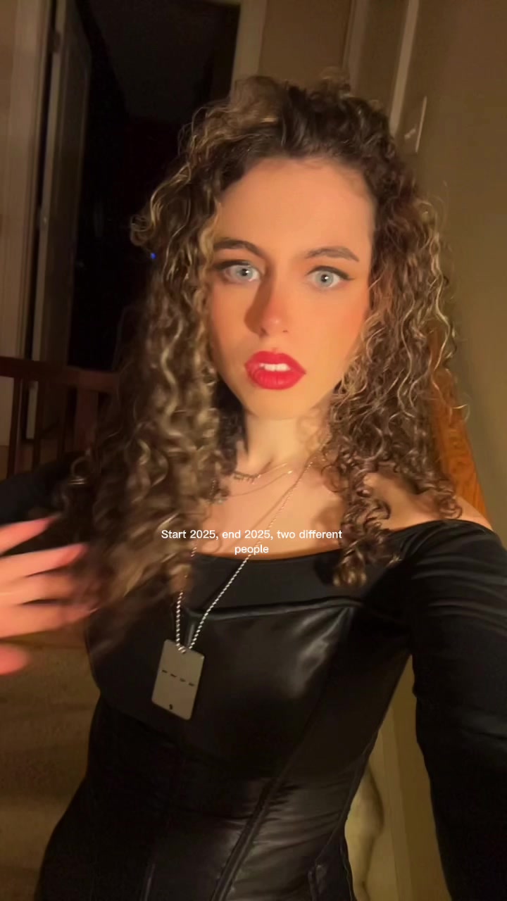 @danielletoback