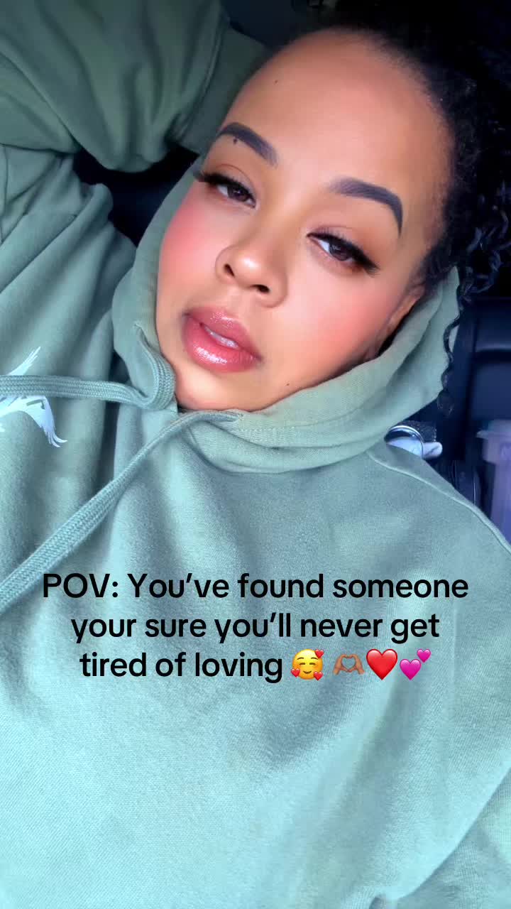 @MiMi 🎨🦋👑🦄