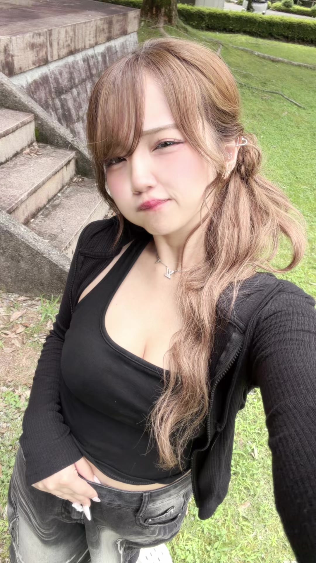 @えま