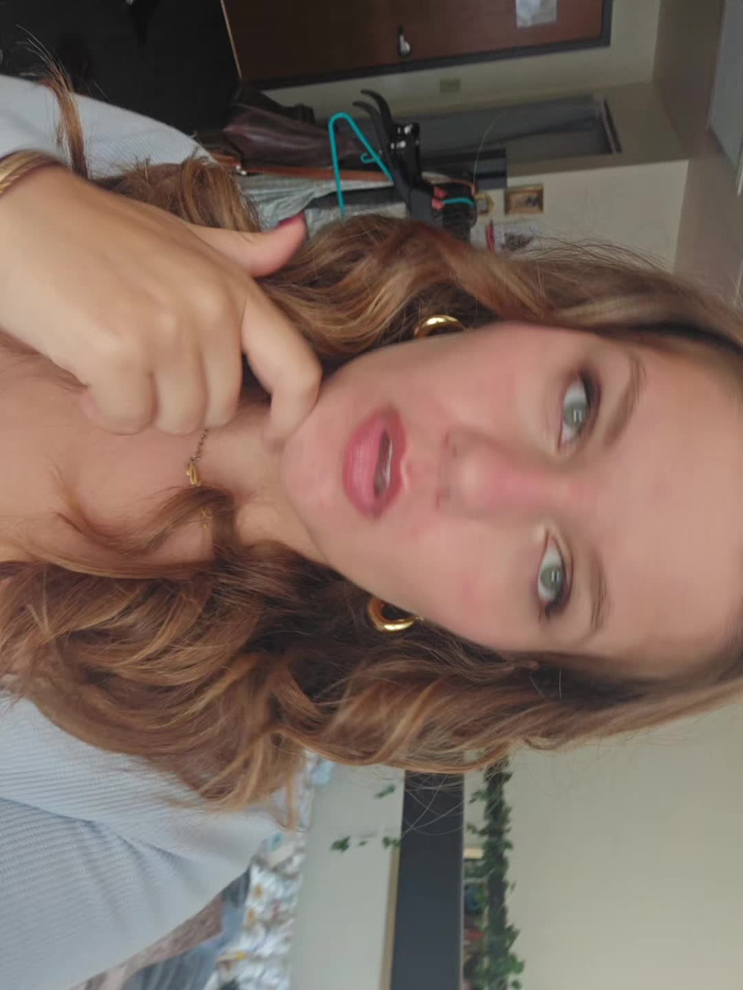 @ava™