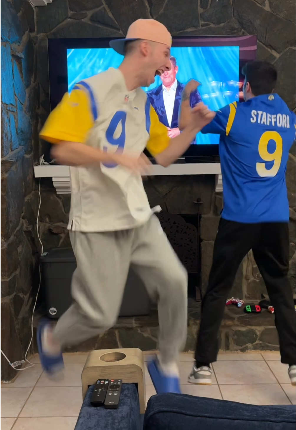 @hat guy 🦒