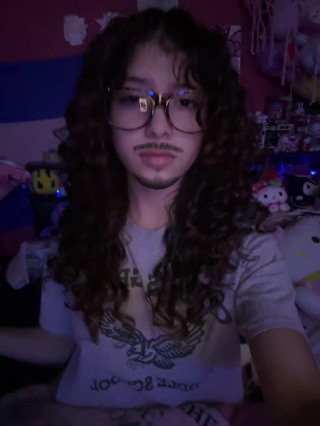 @️ 👩🏻🦱