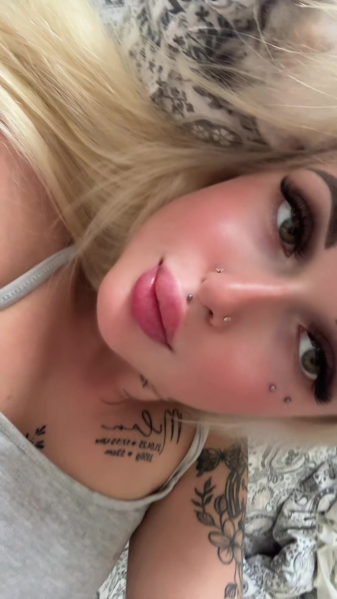@laraa315