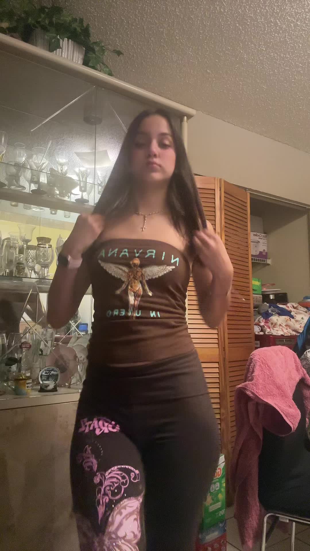 @Ani 🦋✨