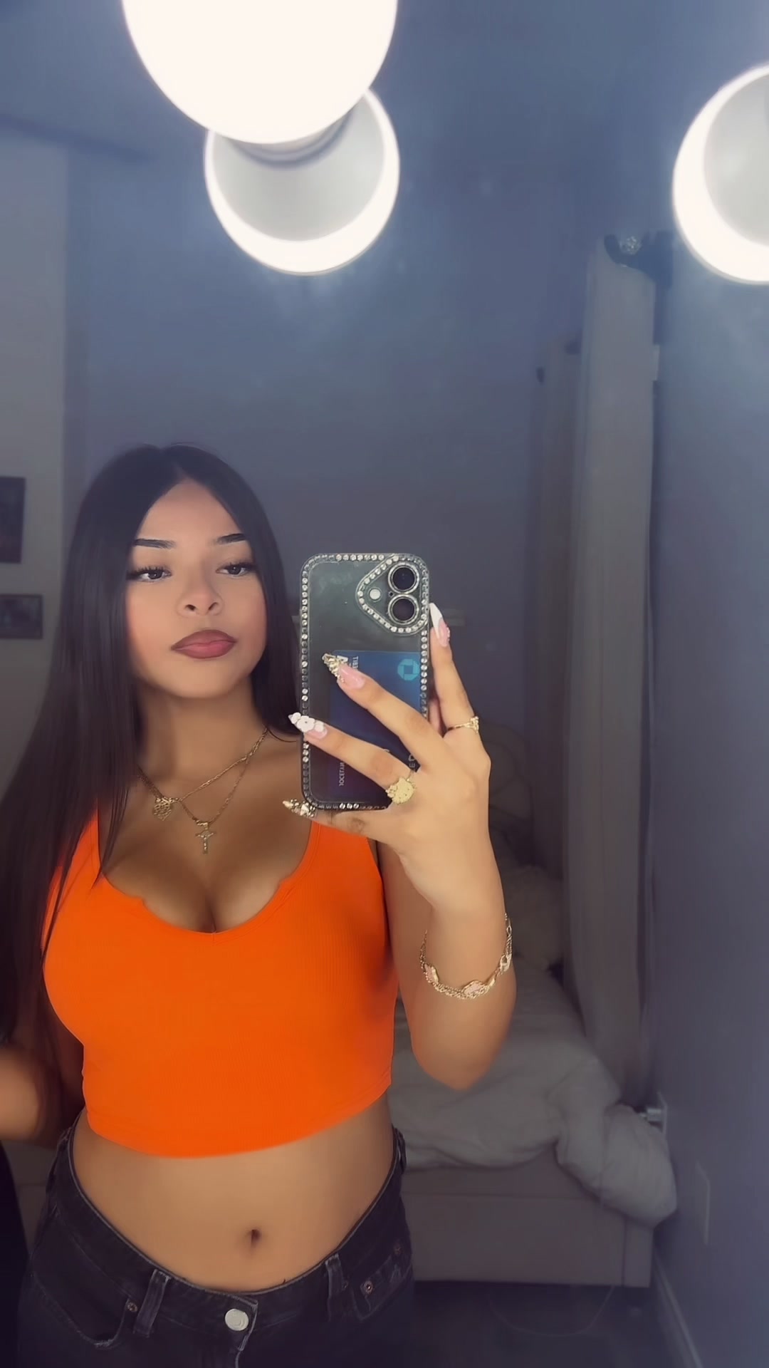 @️