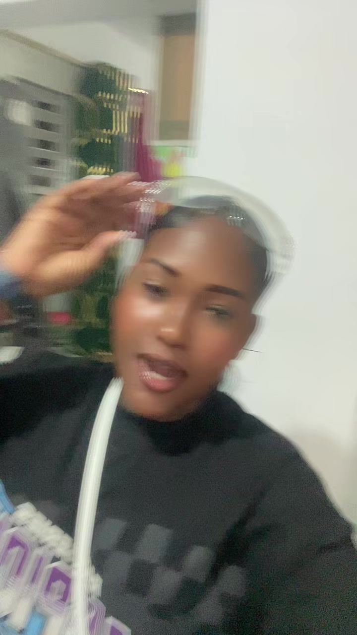 @Emeli