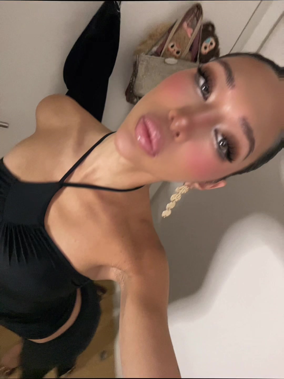 @yyasslay