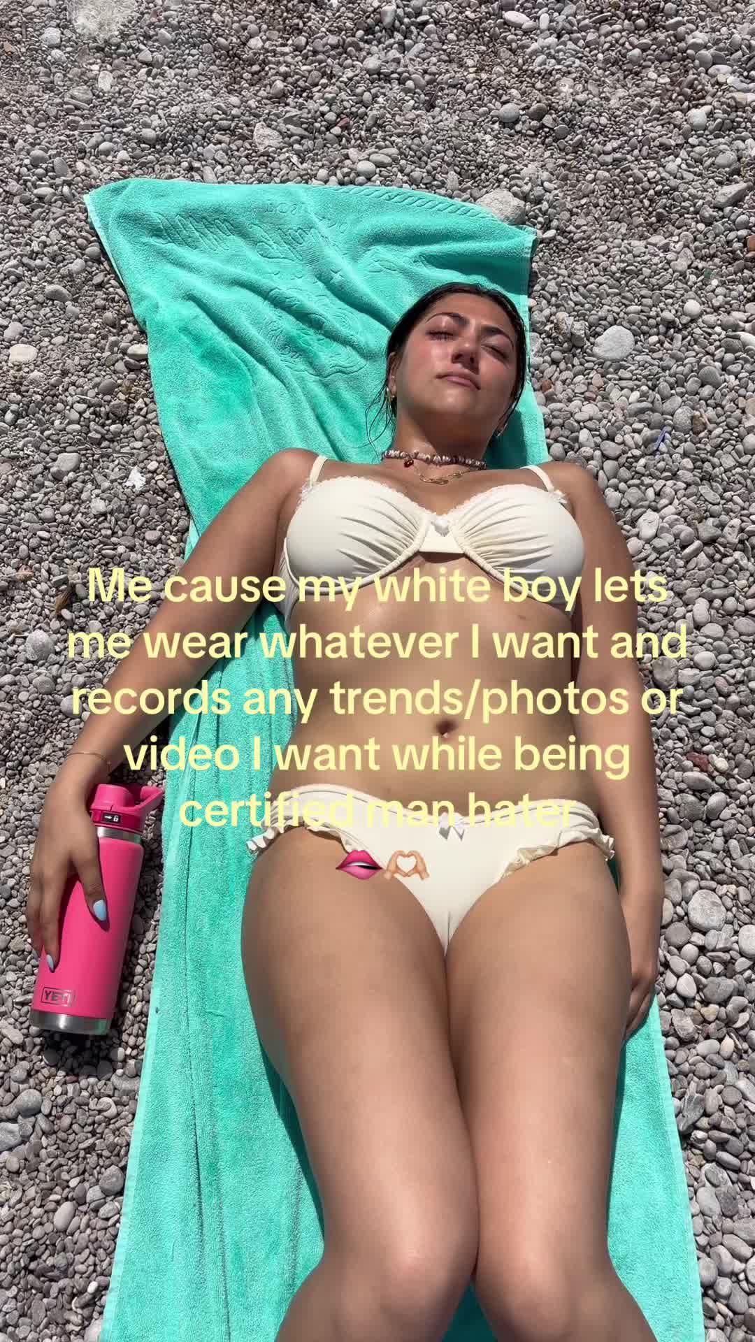 @Tina Angelina| UGC