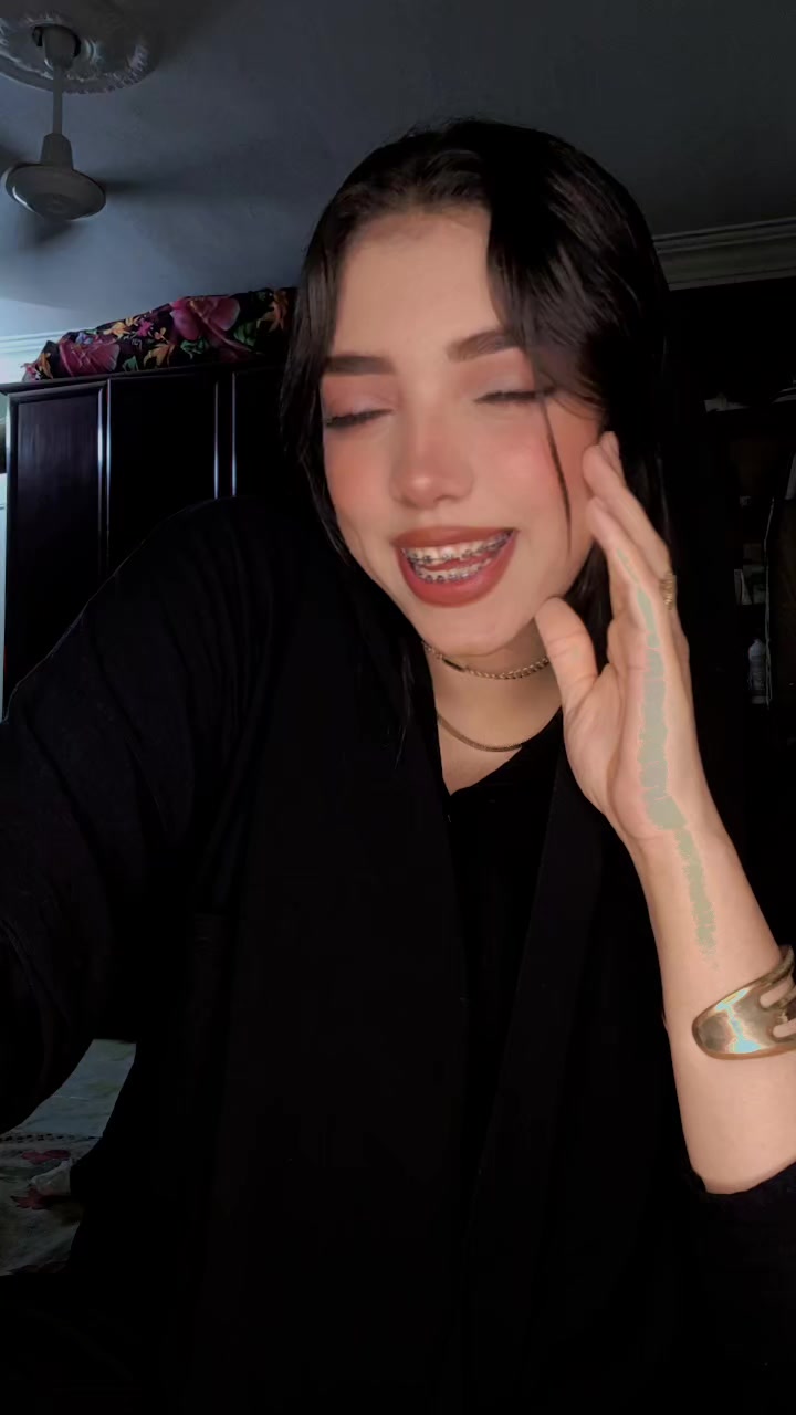 @ساره