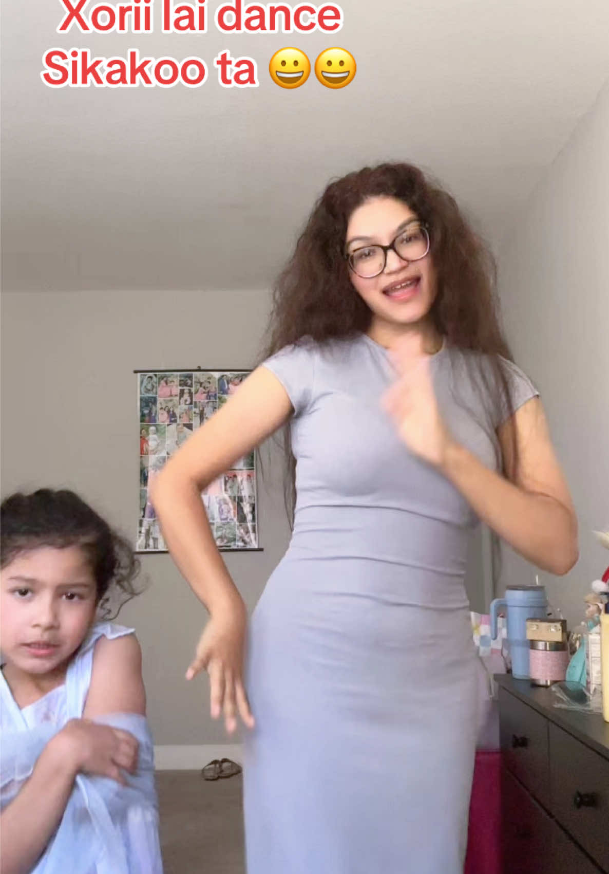 @A👭a