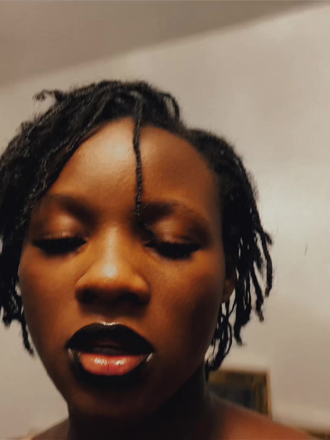 @vivian hyacinth