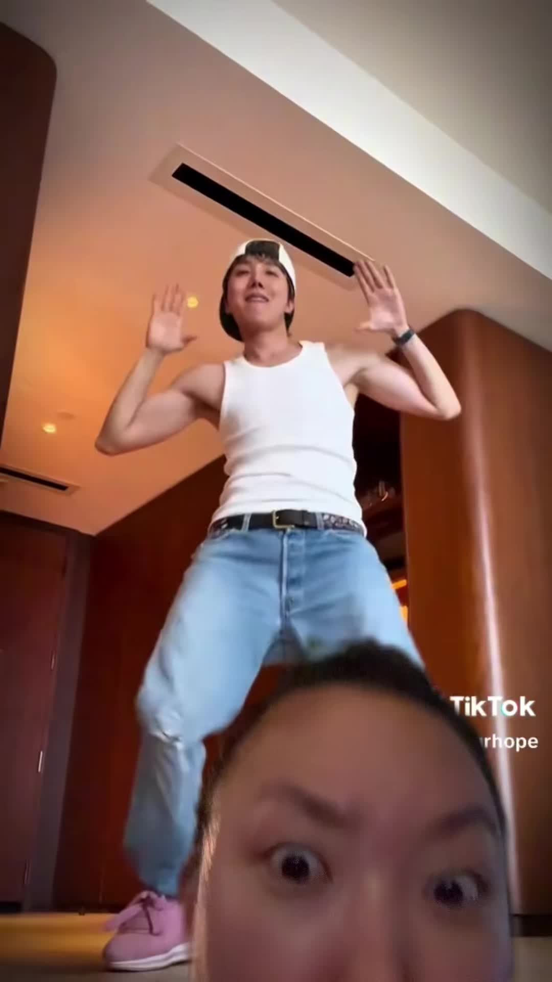 @Crispy_Shooky