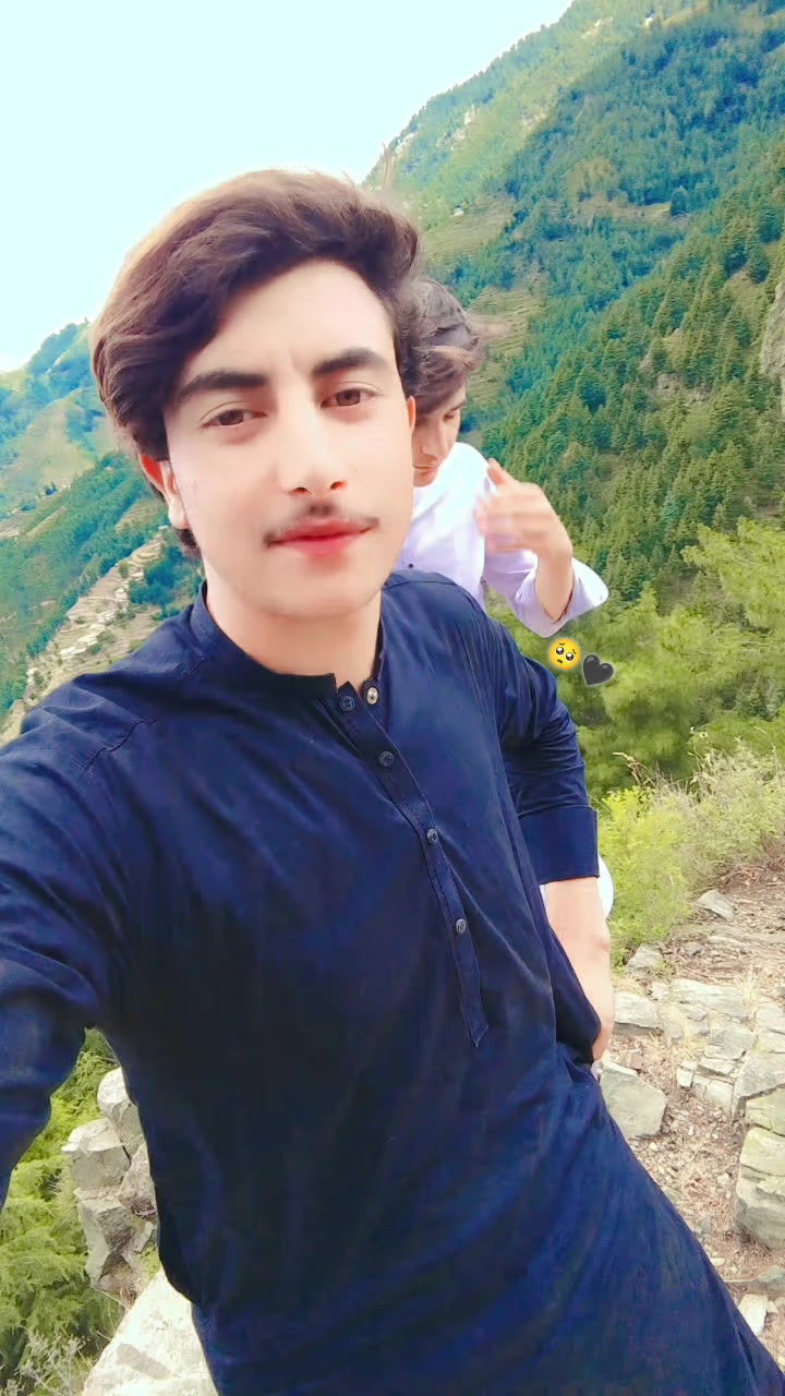 @Mujahidsalar👬