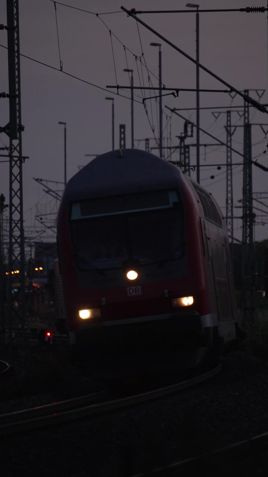 @𝗿𝗮𝗶𝗹𝘀𝗶𝗱𝗲tm