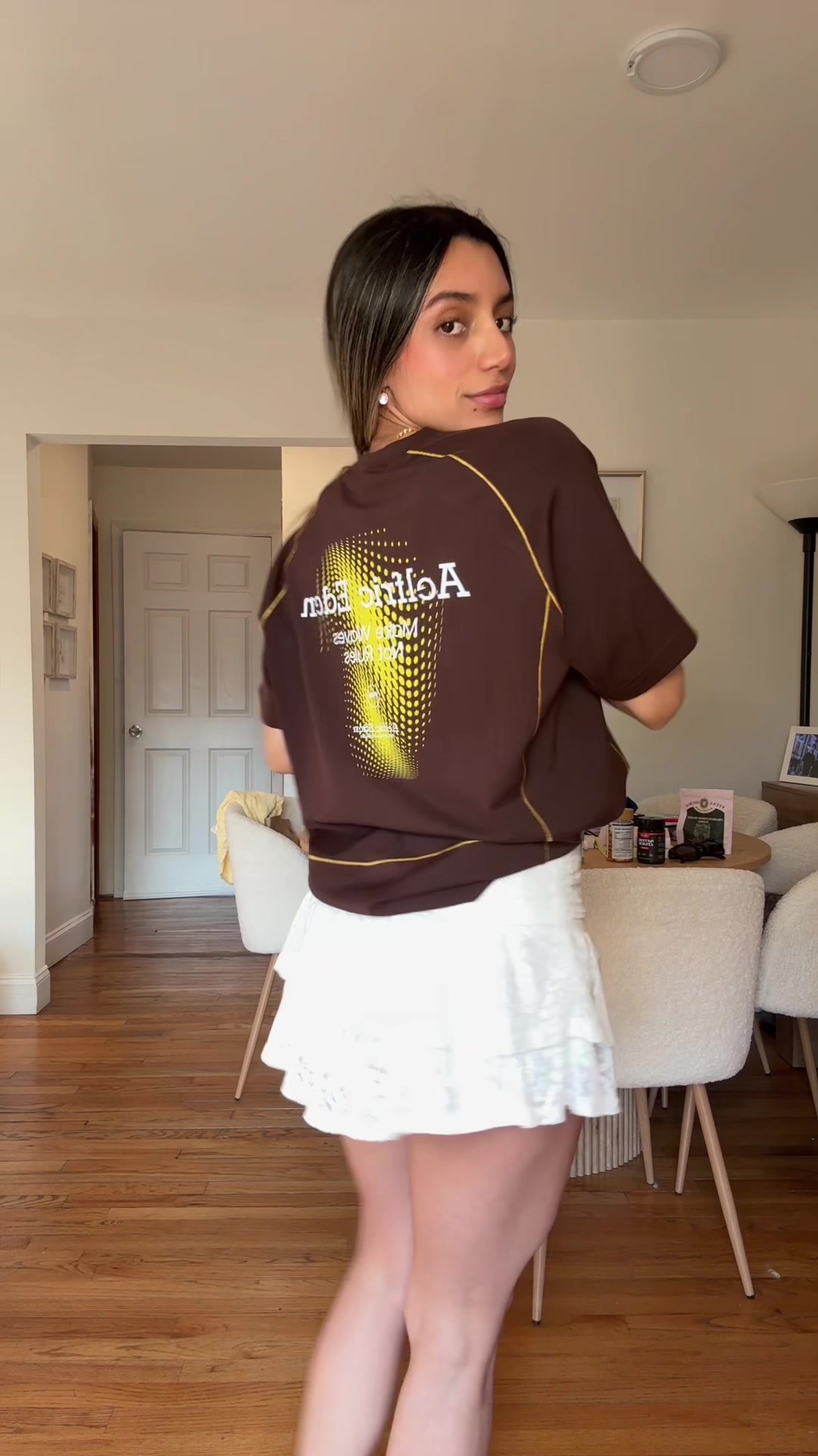 @Bella