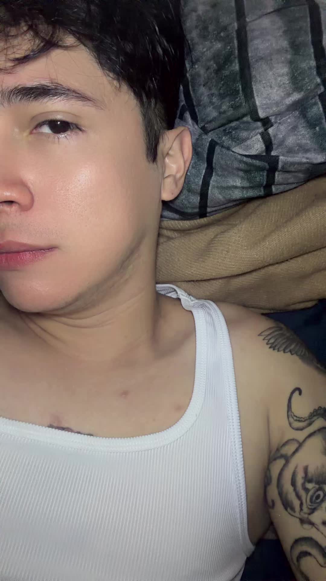 @Adriel G&oacute;mez