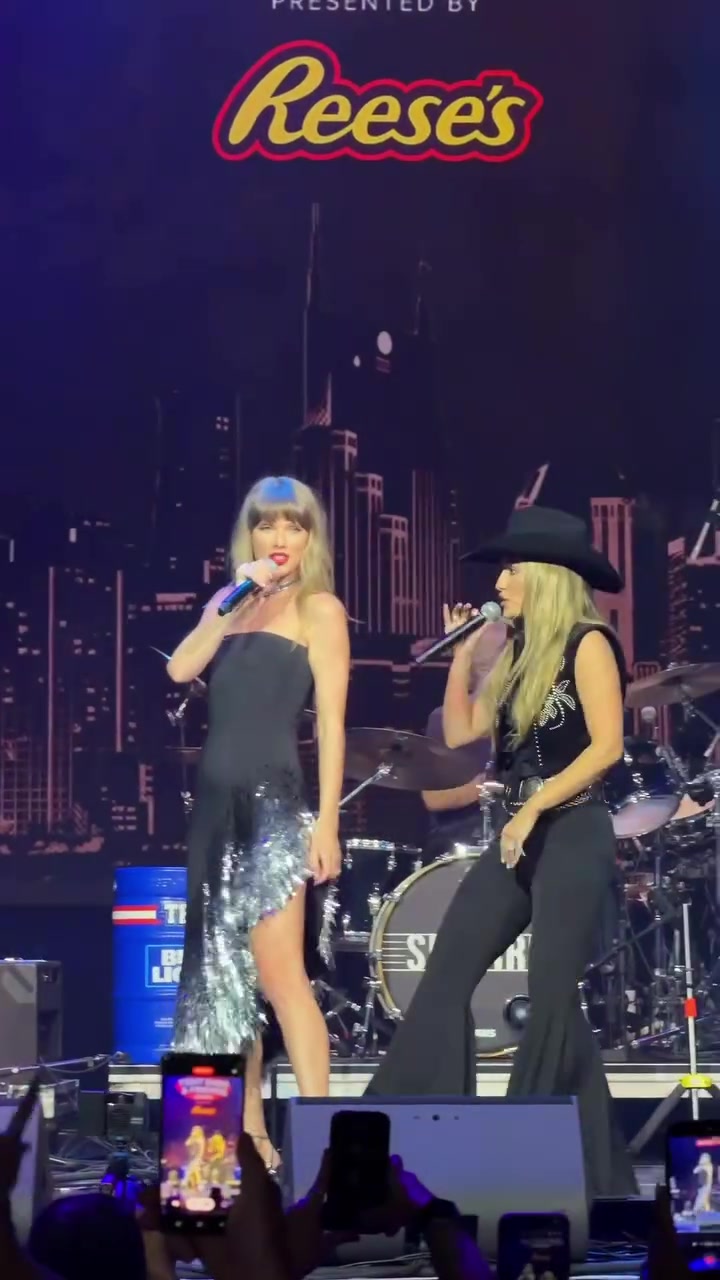 @𓂃꙳⋆videos from the eras tour