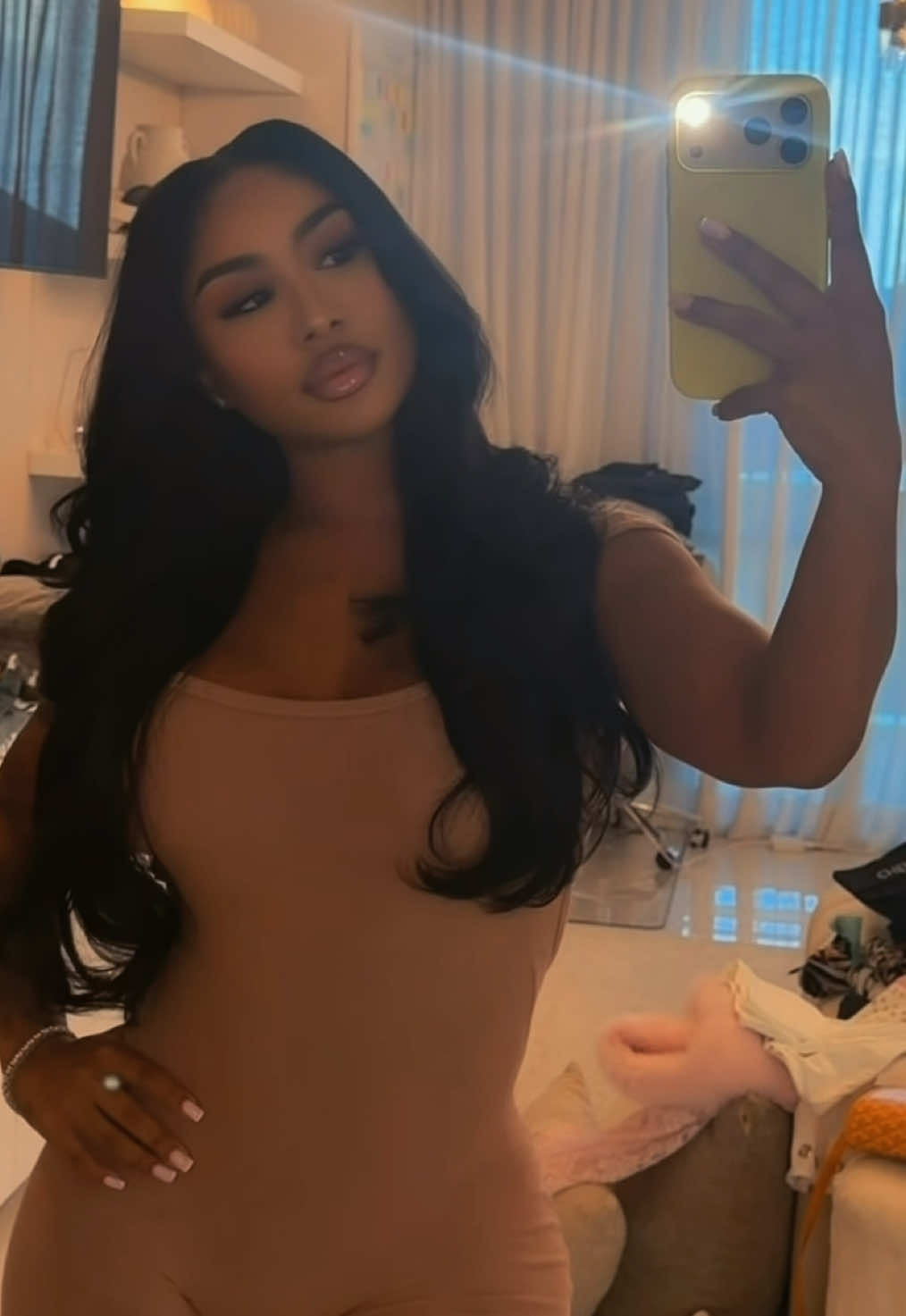 @lifeofari | fan page