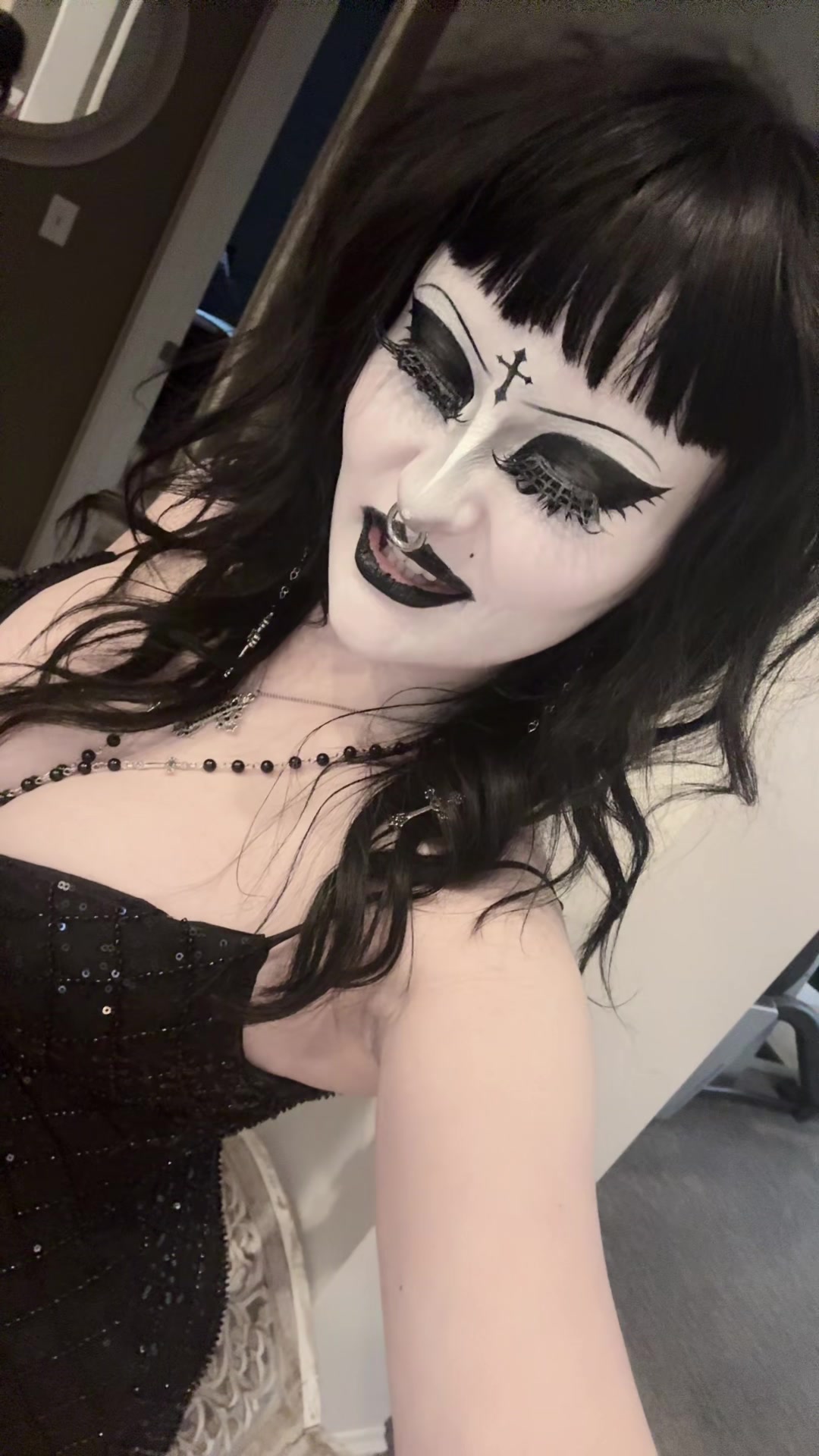 @🦇☥ ᘿᒪᒪᗩ ☥🦇