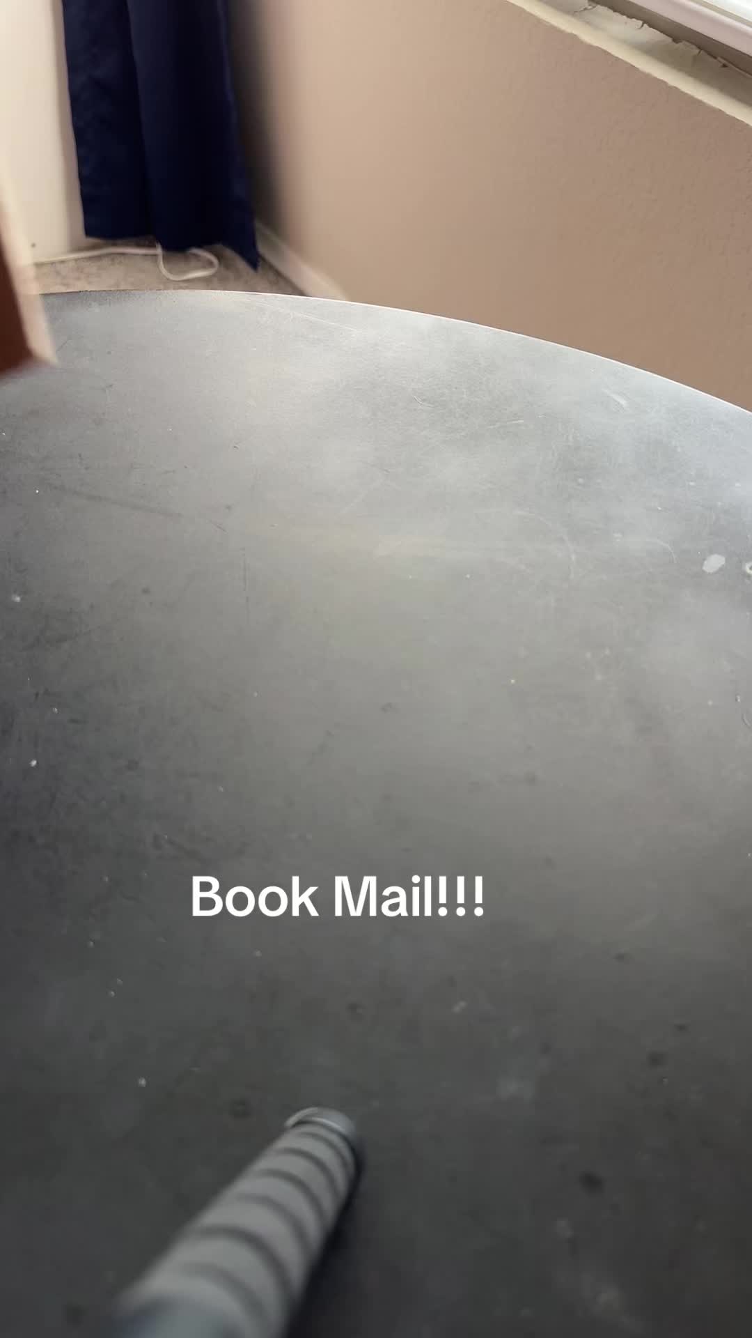 @Momma Sanders Reads