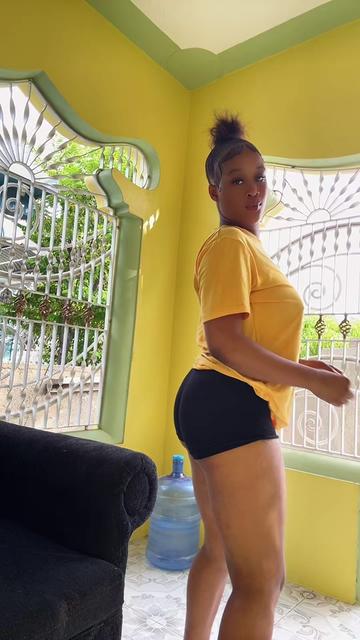 @itz_yourgirl_ren_