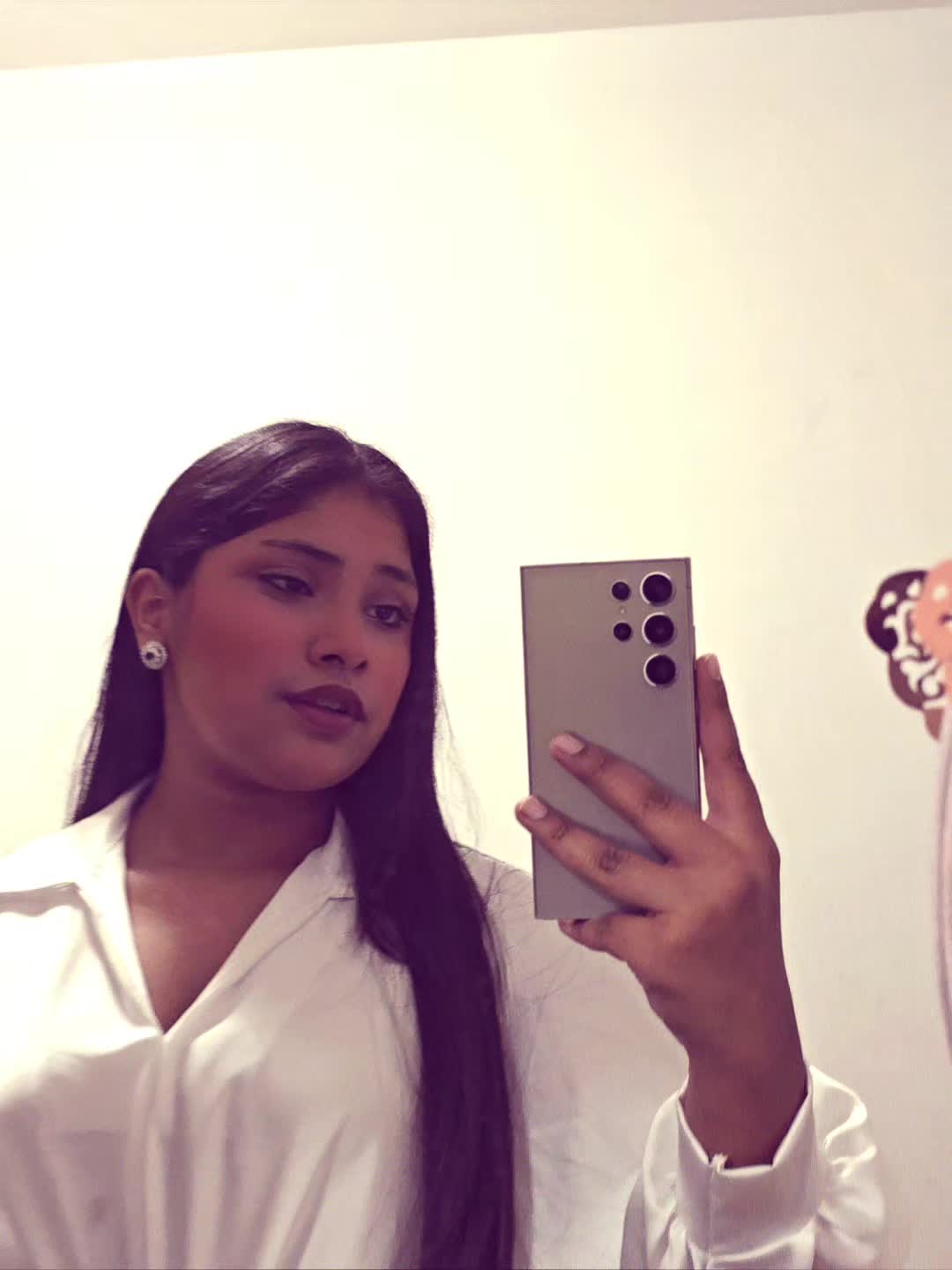 @𝓢𝓪𝓻𝓪 𝓐𝓵𝓪𝓶