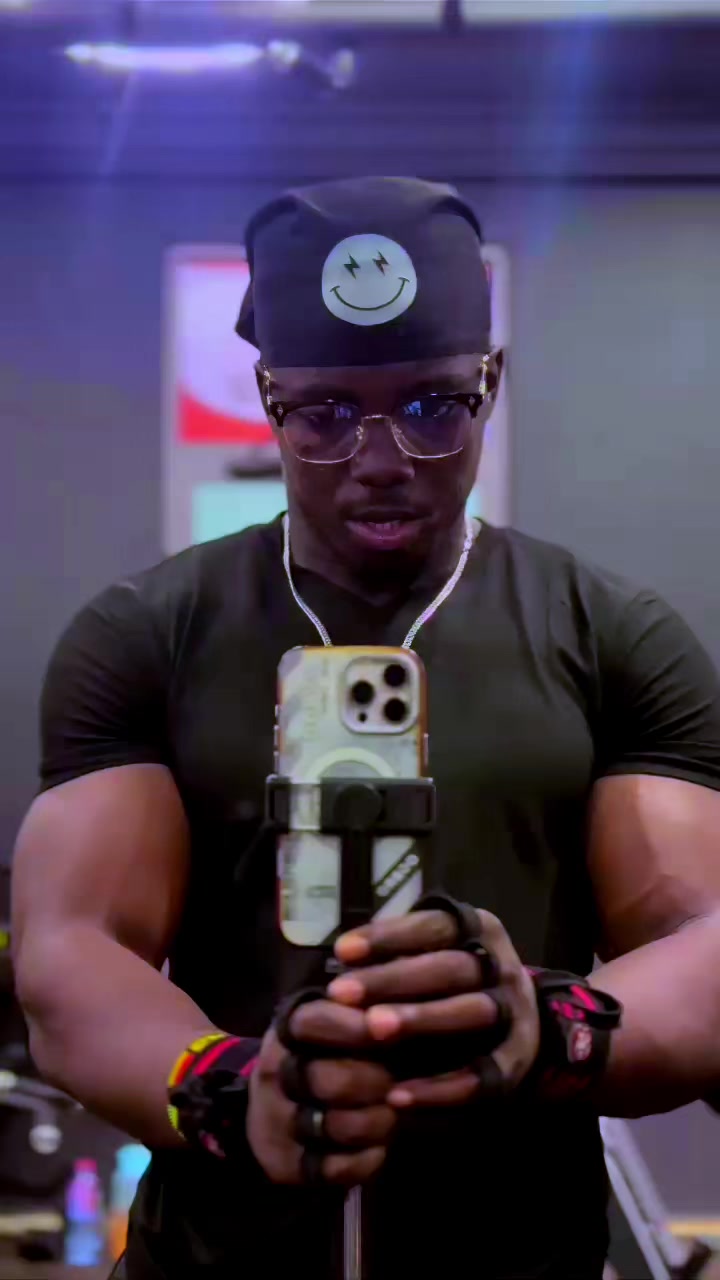 @Bawusu_Sark