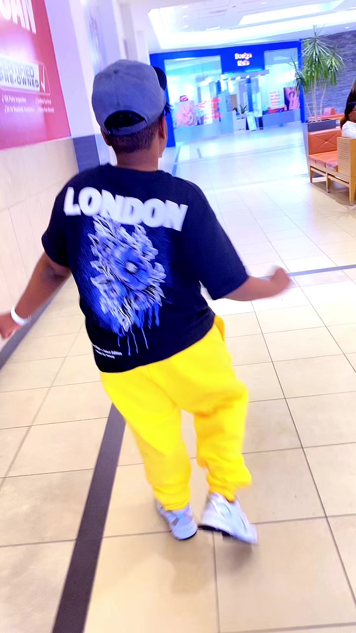 @Vanessa 🇨🇦