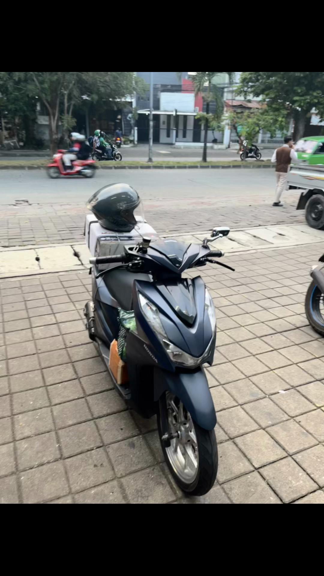 @Ajura Beast