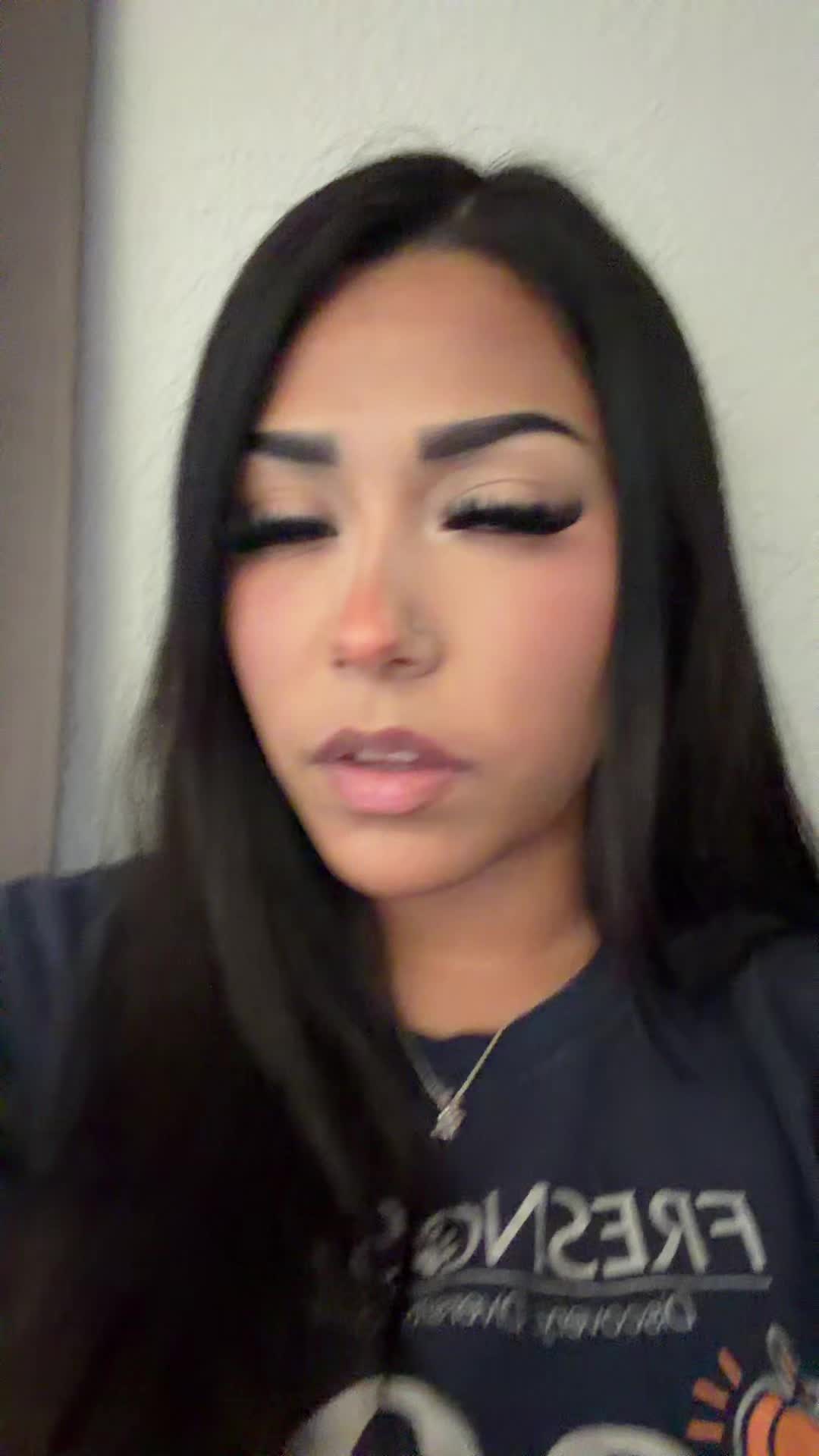 @Isabella