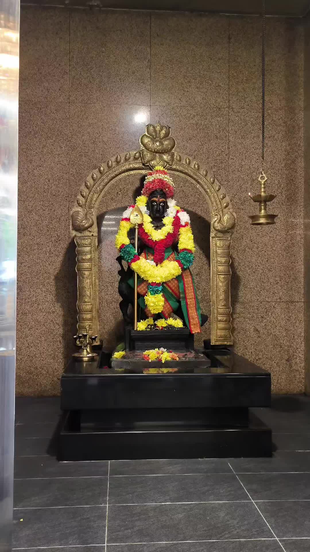 @YourBoyVinoth