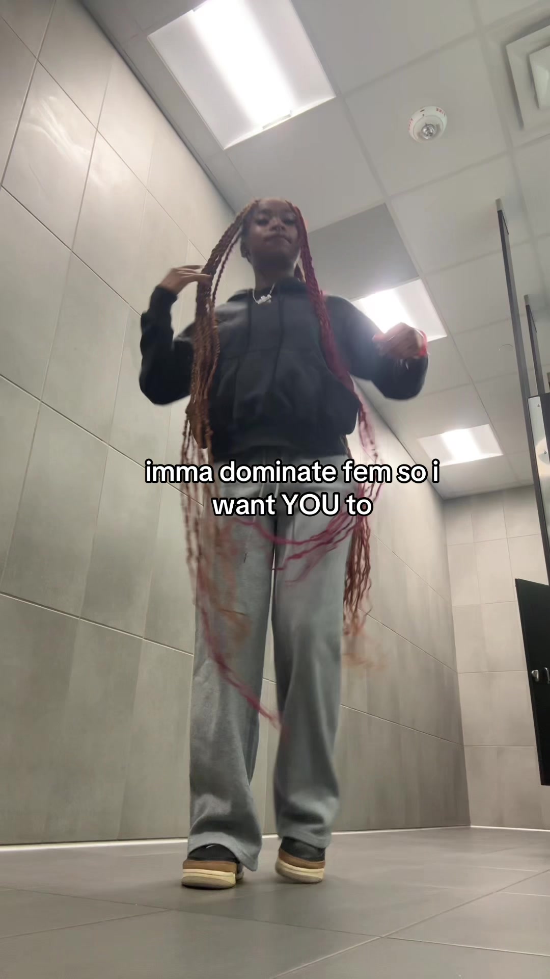 @RENIDAPOOH🧸👩🏾&zwj;❤️&zwj;💋&zwj;👩🏾