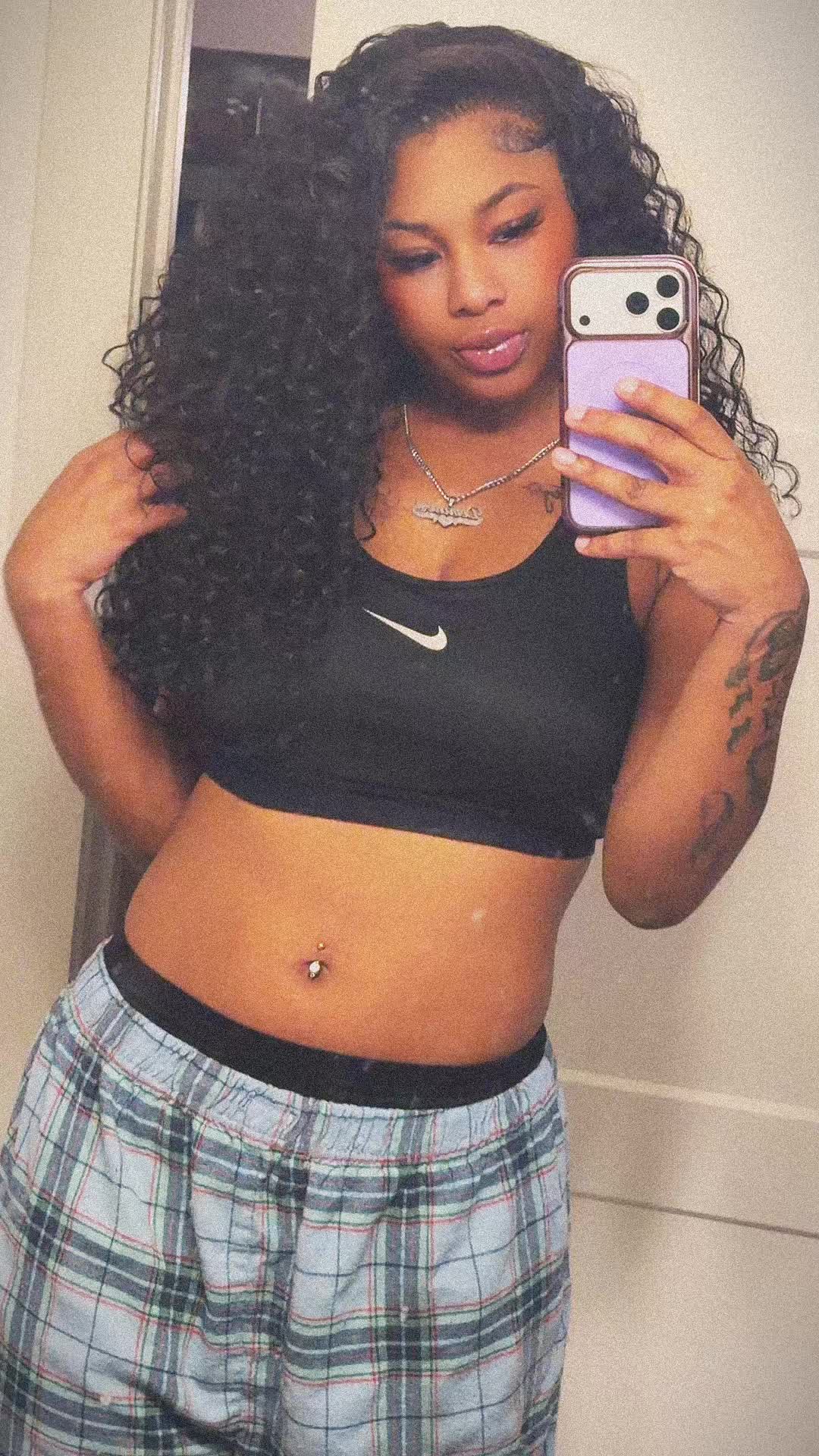 @kaylaadaabraatt🏳️&zwj;🌈