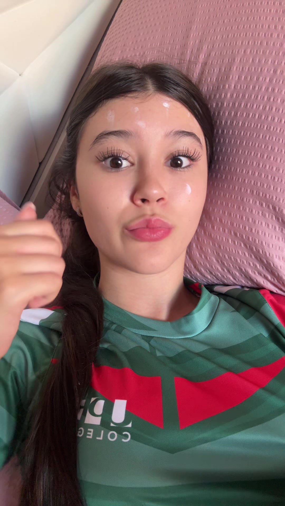 @samanthg._