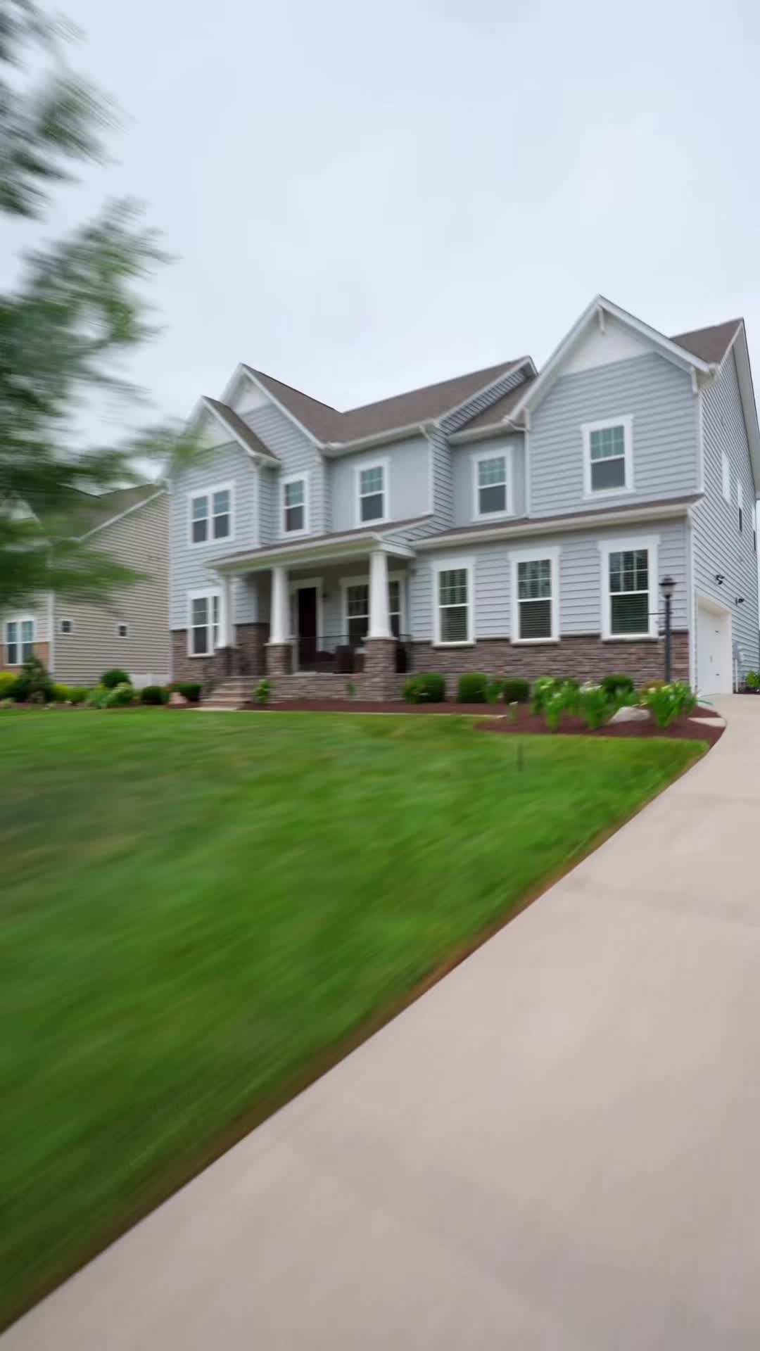 @Nika Hanson, RVA Realtor